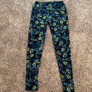 Peacock design Lularoe leggings. Worn once.